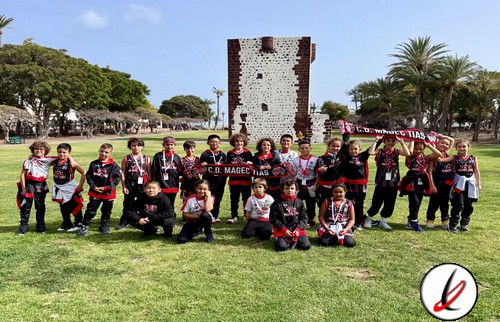 Benjamines del CD Magec Tías viajando a San Sebastián de La Gomera, imagen del desplazamiento.