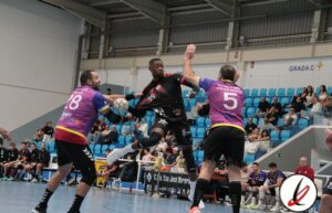 Equipo de balonmano en el partido Sibo San José Toracorete, disputado en Lanzarote.
