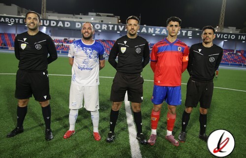 Árbitro Samuel Henríquez en Lanzarote, arbitra el partido Tite.