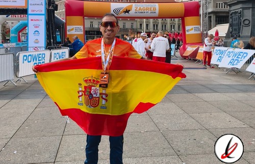 Samu Lariño campeón del Mundo de Maratón por Equipos con España
